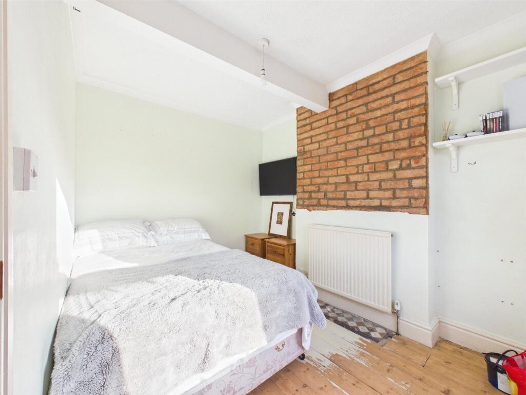 House in Gloucester, Gloucestershire - View 4