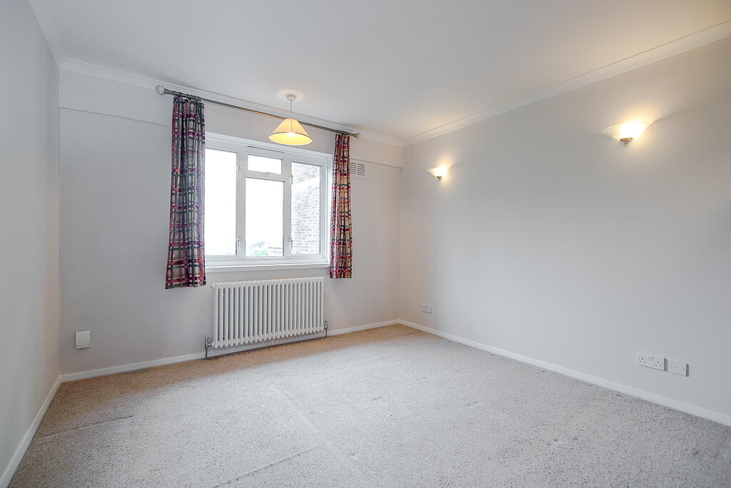Apartment in Twickenham - View 5