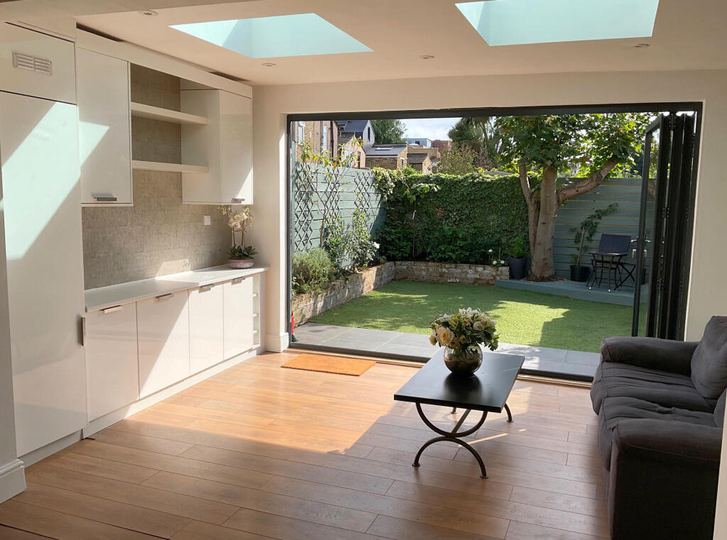 Nelson Road, London - View 4