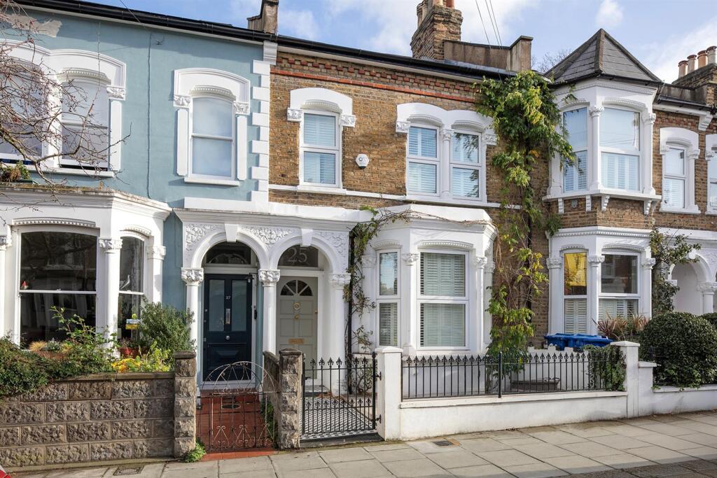 Main image of property: Gowlett Road, Peckham, SE15