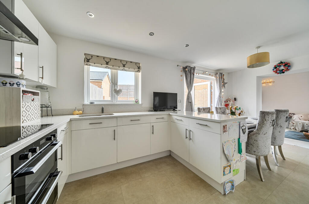 House in Salisbury - View 5