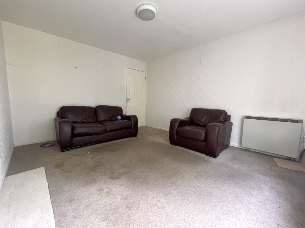 Apartment in Stockport, Woodley - View 4