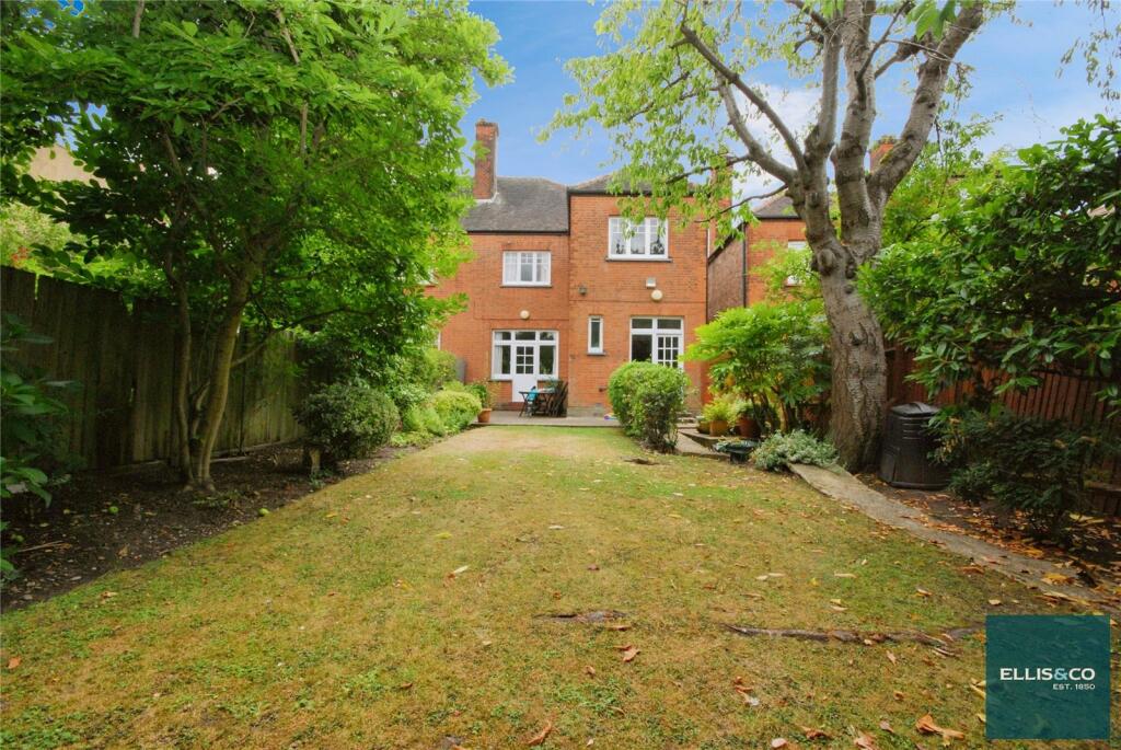 Main image of property: Ravenscroft Avenue, Golders Green, NW11