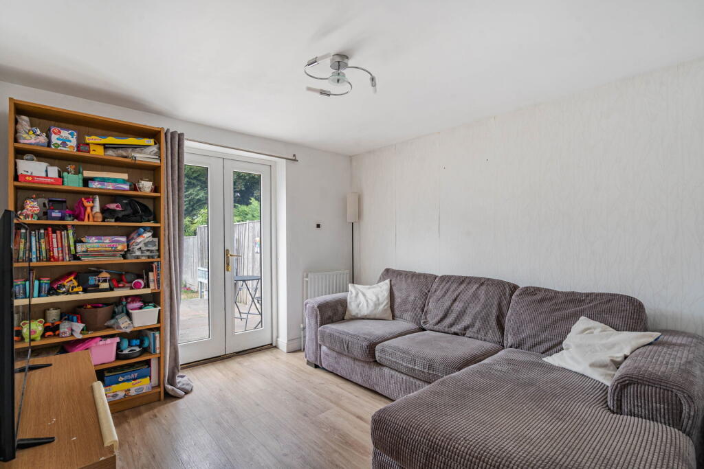 House in Guildford, Surrey - View 5