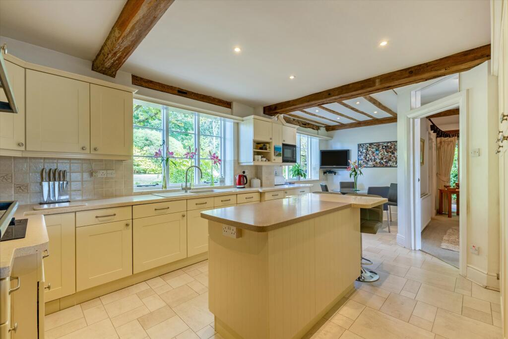 House in Southampton - View 5