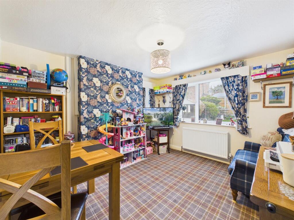 Stepney Avenue, Bridlington photo 4