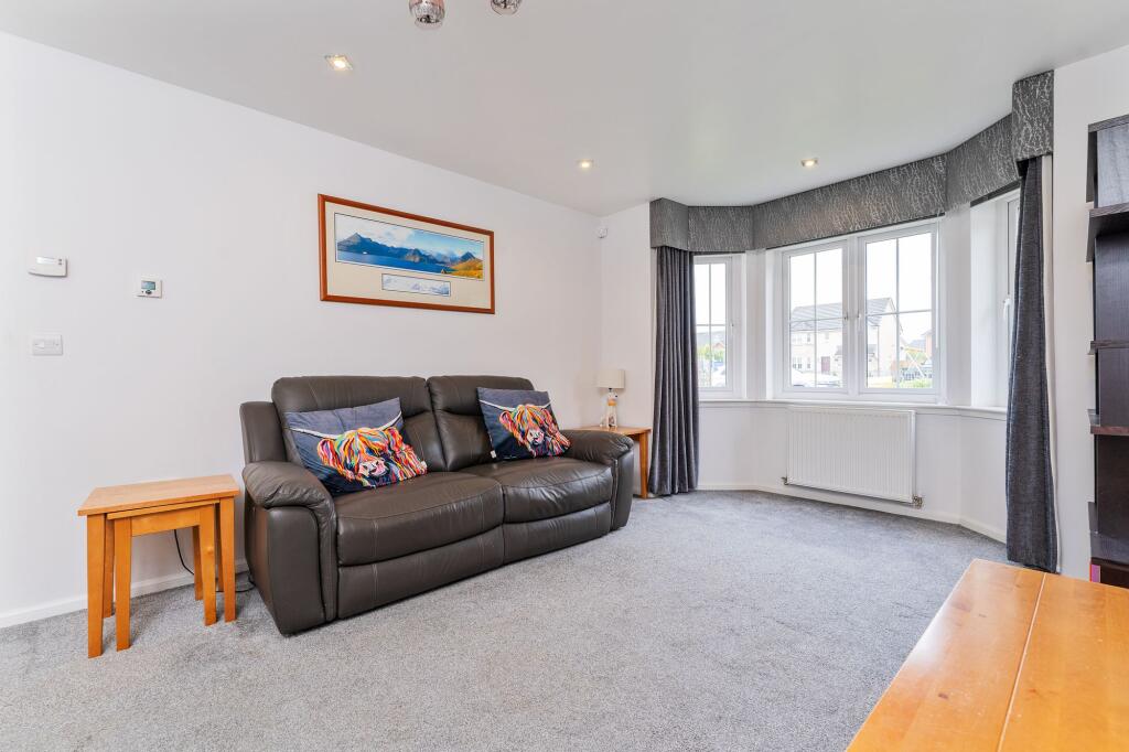 House in Motherwell - More