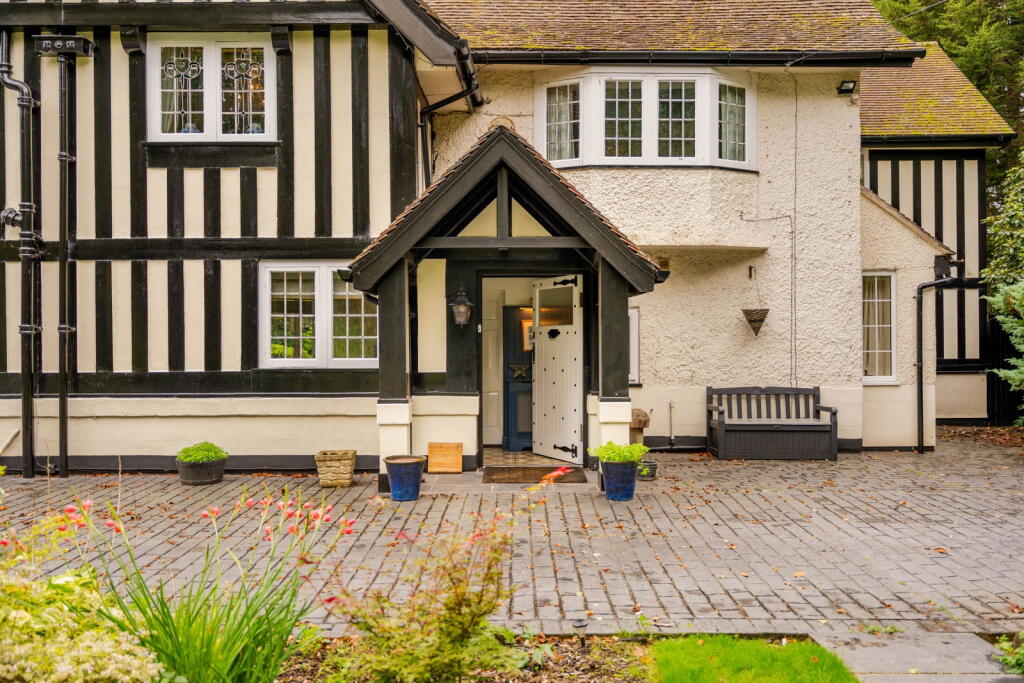 House in Stockport - View 3