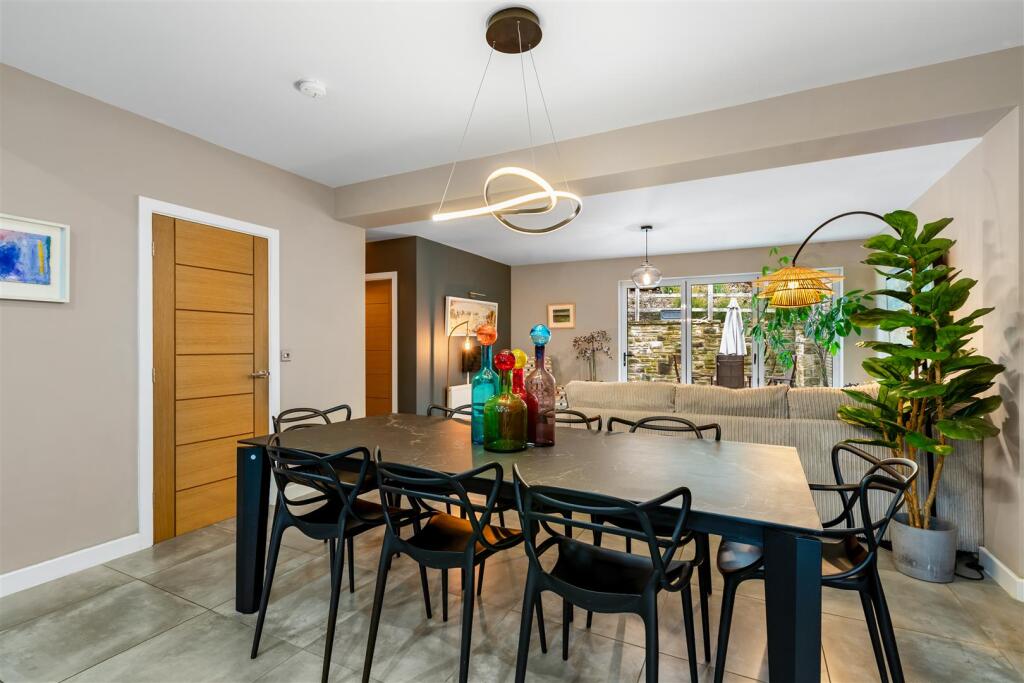 House in Doncaster - View 4