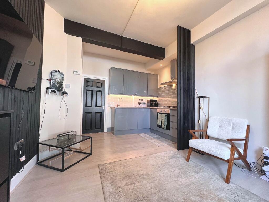 Apartment in London - View 2