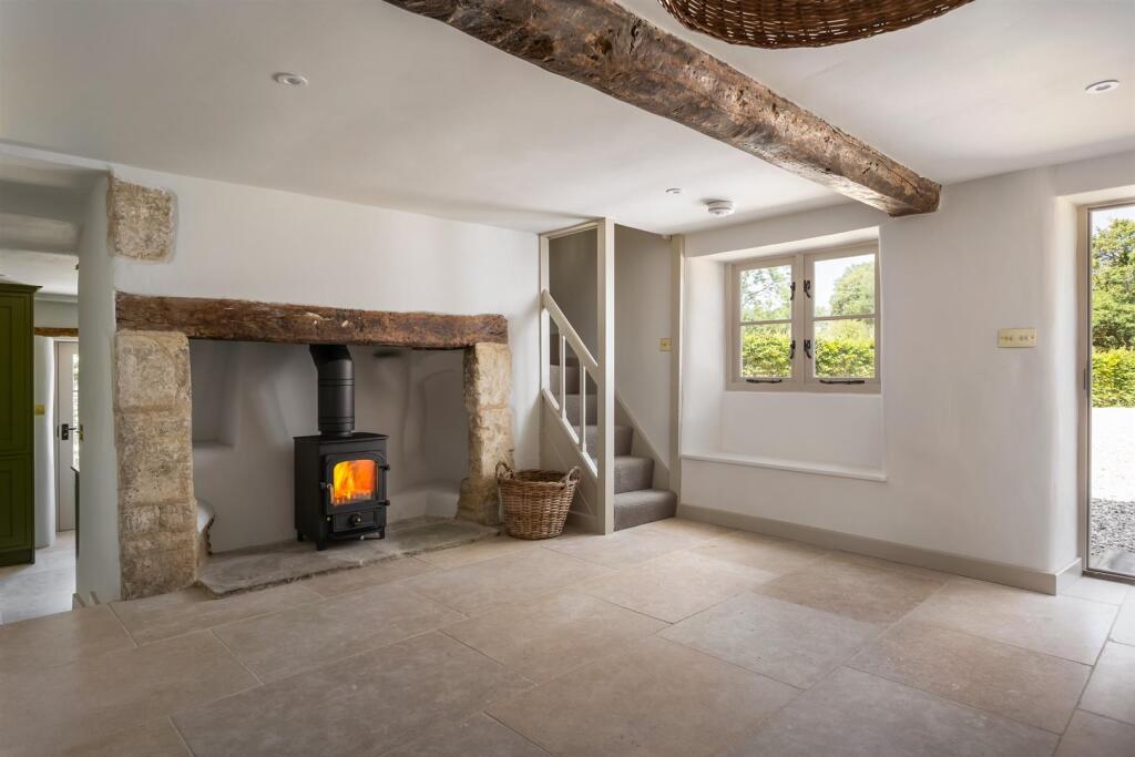 House in Gloucester - More