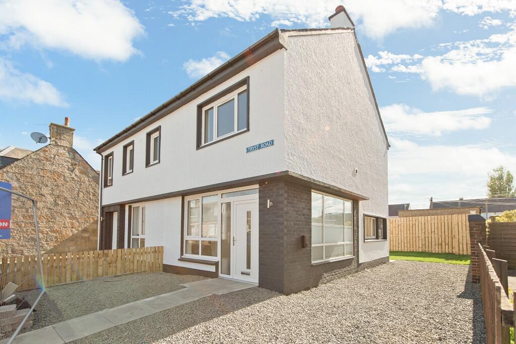 Main image of property: 35 Tryst Road, Stenhousemuir, Larbert, Stirlingshire, FK5 4QH