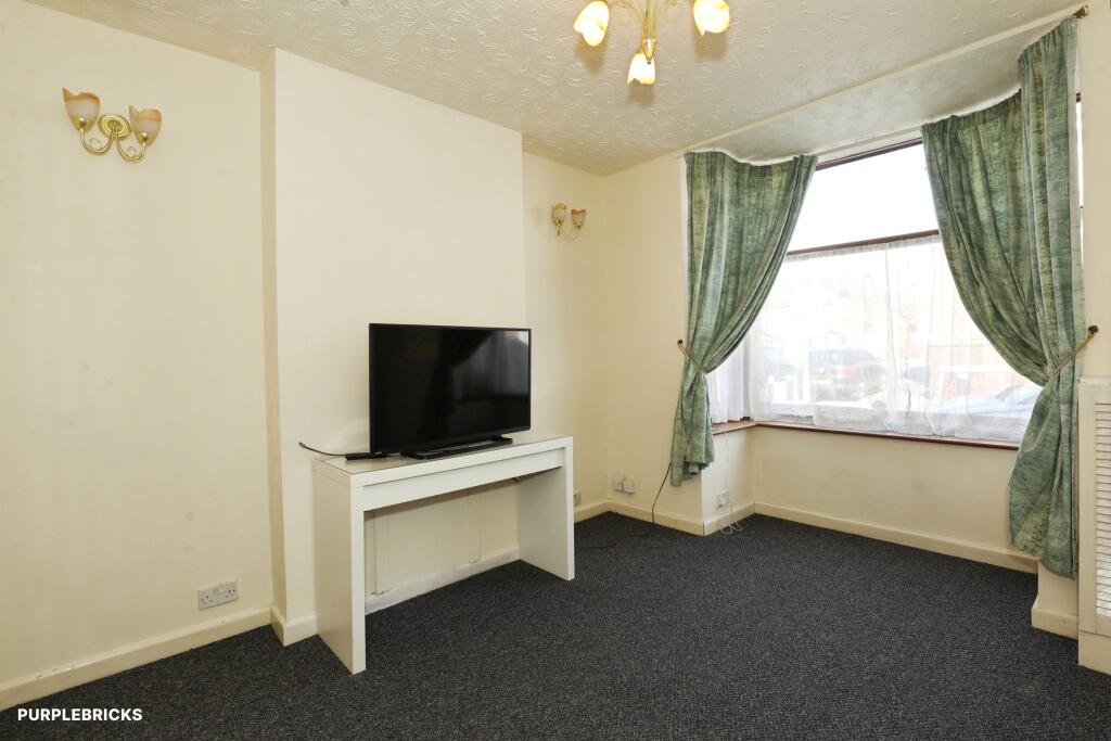 House in Stoke-on-Trent - View 2