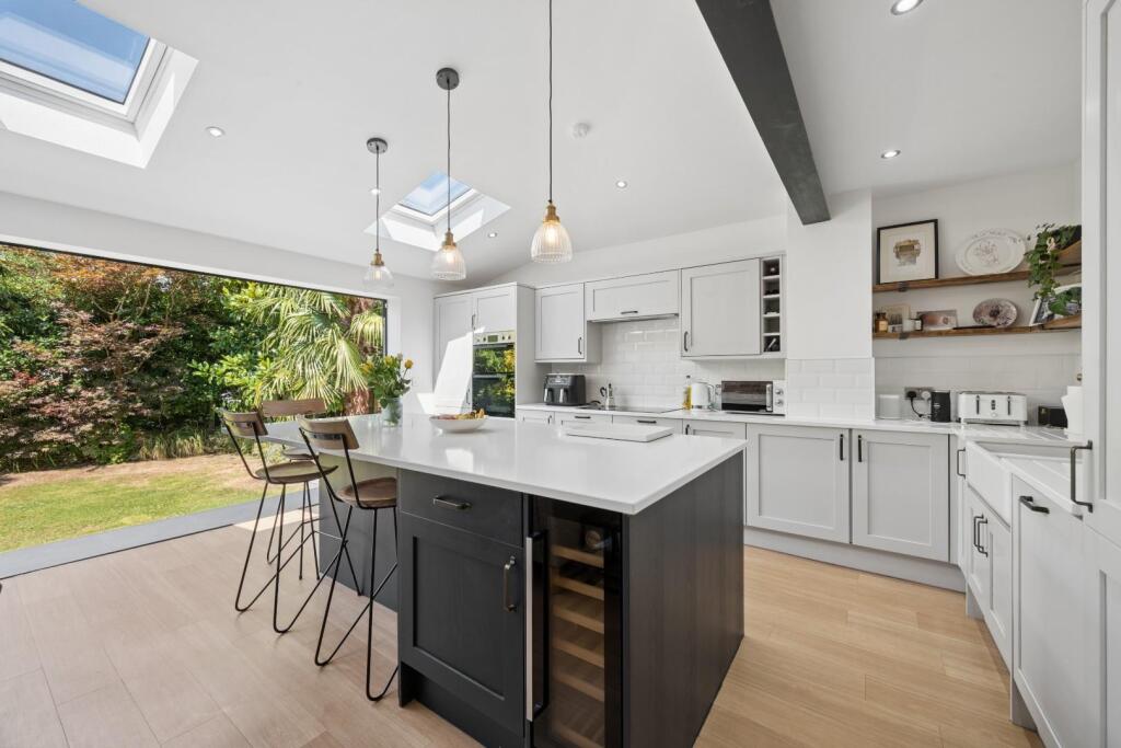 Brooklawn Drive, Didsbury photo 3