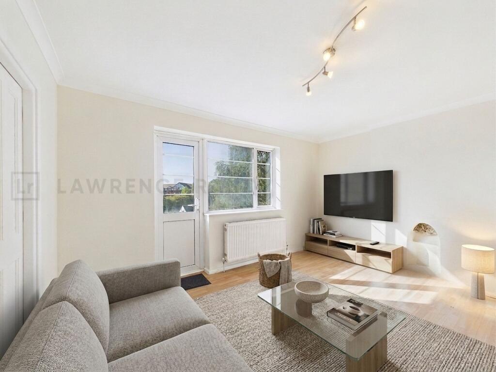 Apartment in Harrow - View 4