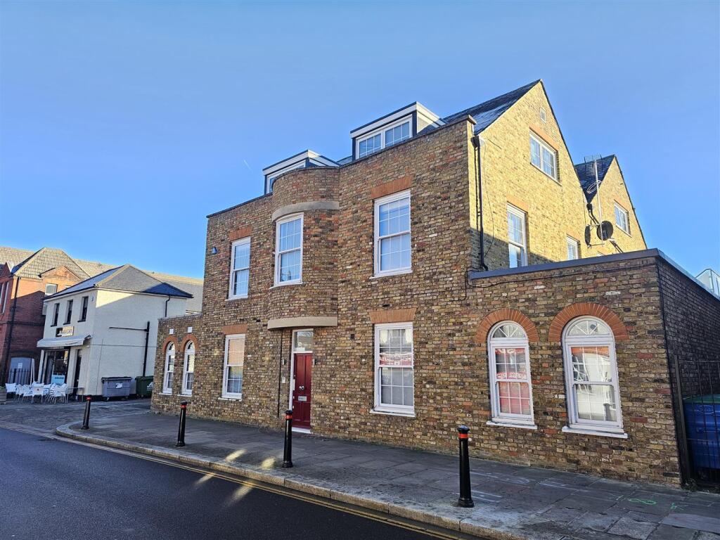 Main image of property: Guildford House, Guildford Street