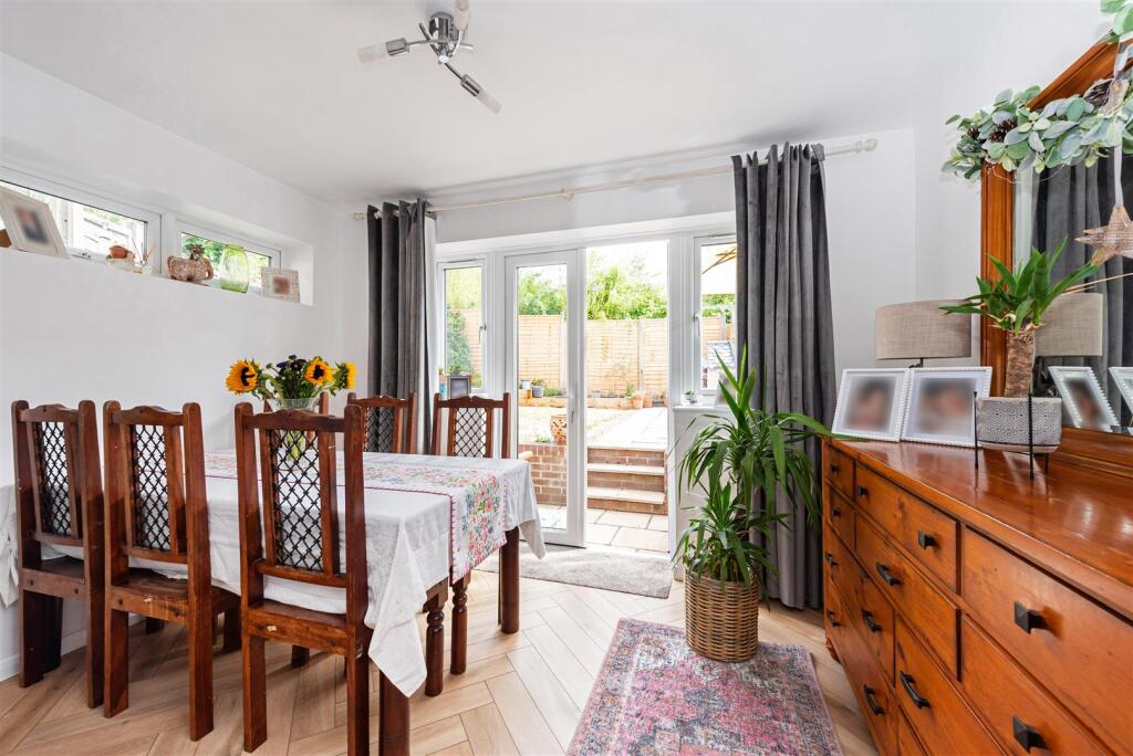 House in Salisbury - View 5
