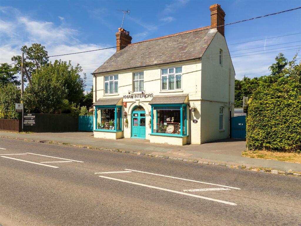 Main image of property: Oxford Road, Stone, HP17