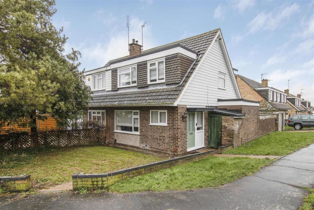 3-bed semi-detached on Fulbourn Old Drift, Cambridge, £475,000