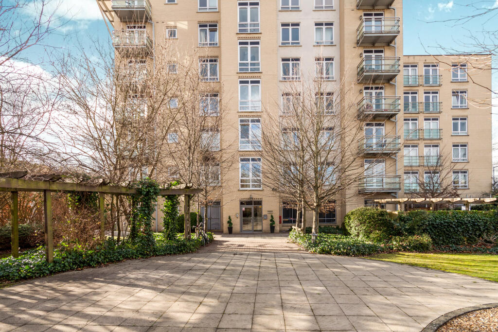 Main image of property: The Meridian, Kenavon Drive, Reading, RG1