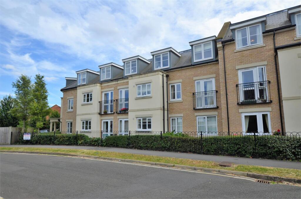 Main image of property: Linden Road, Bicester