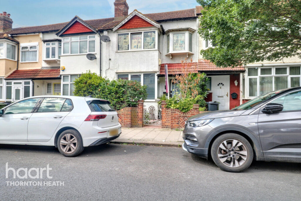 189 Woodmansterne Road photo 2
