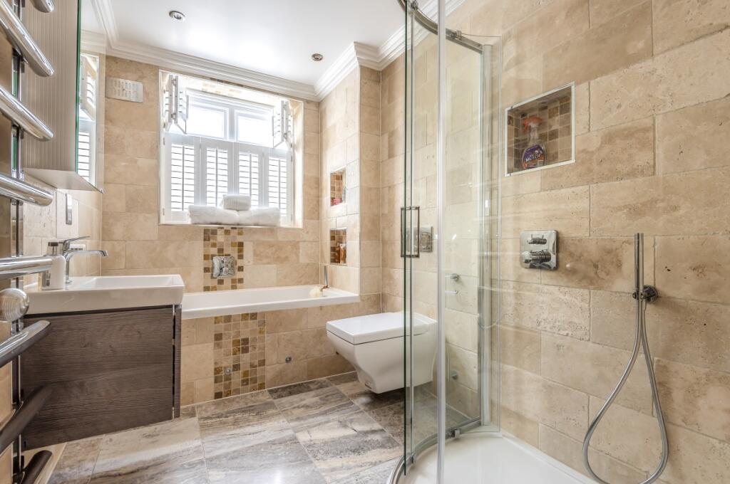 Apartment in London - View 4