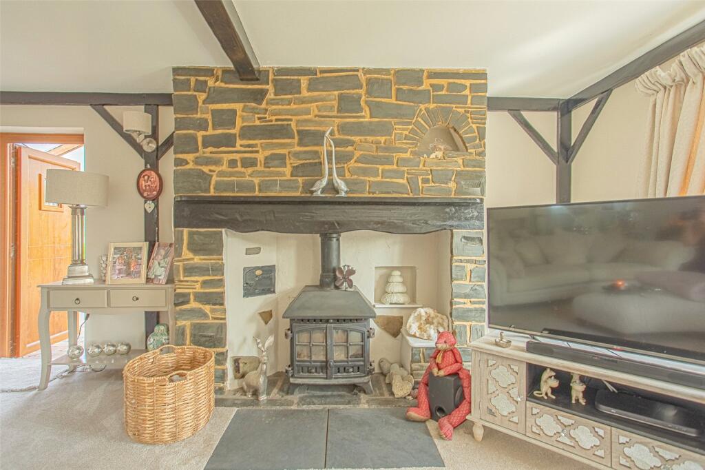 House in Taunton - View 4