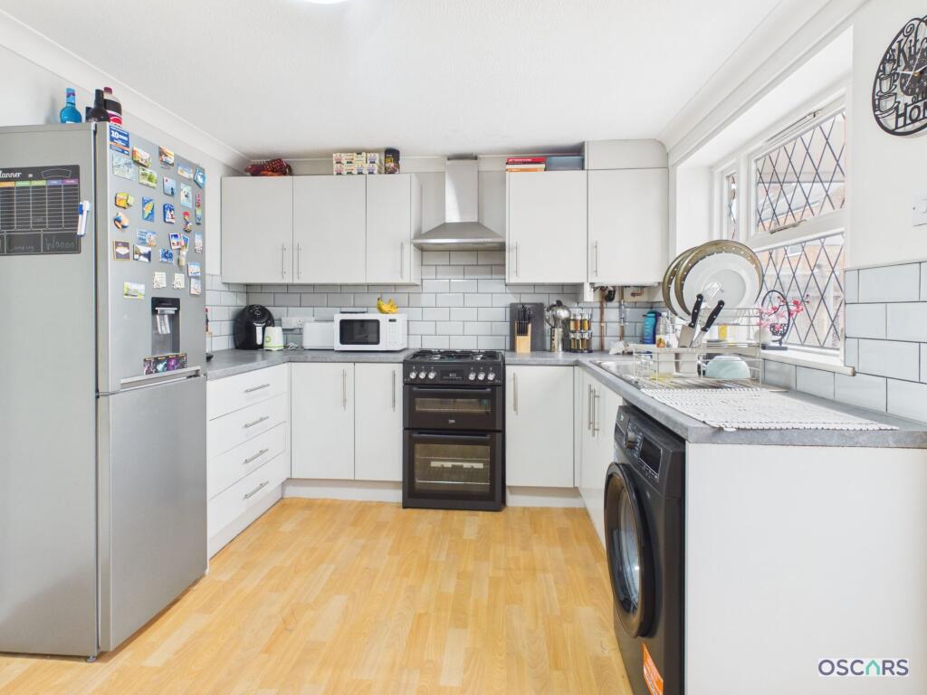 House in Hull - View 4