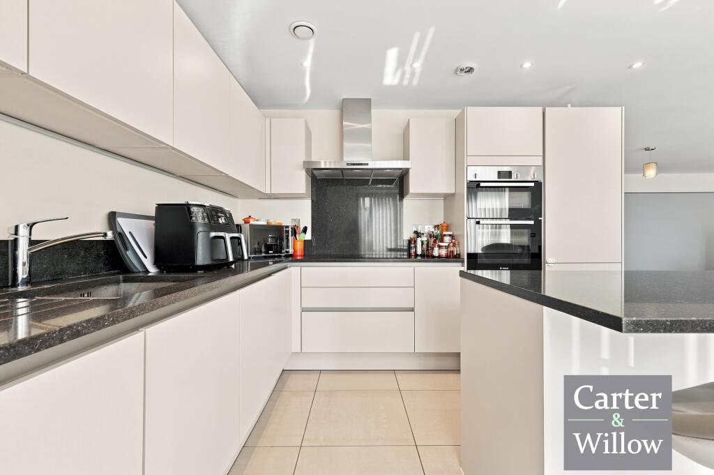 Apartment in London - View 4
