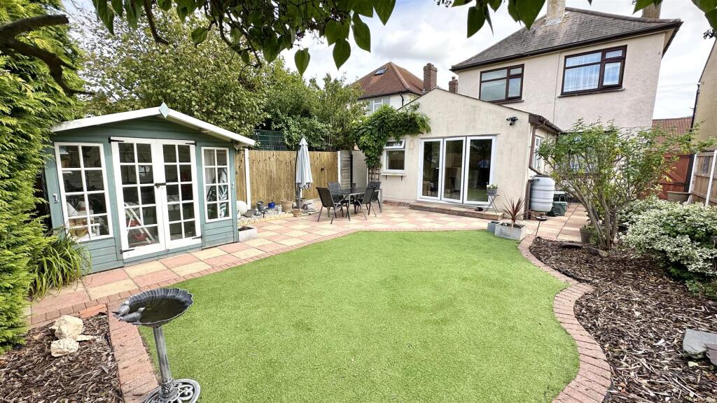 House in Clacton-on-Sea, Great Clacton - View 2