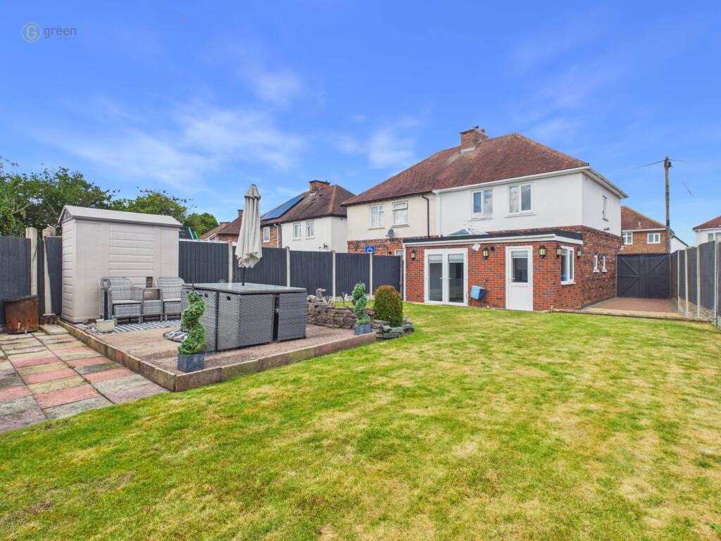 House in Tamworth, Staffordshire - View 2