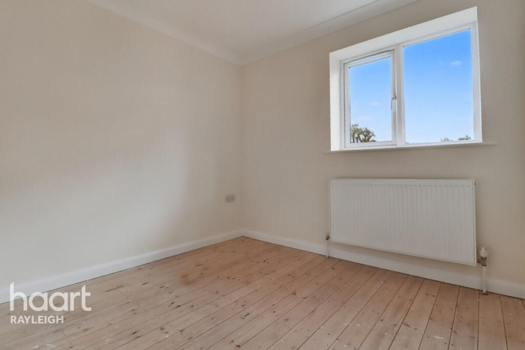Fairview Crescent, Rayleigh photo 4
