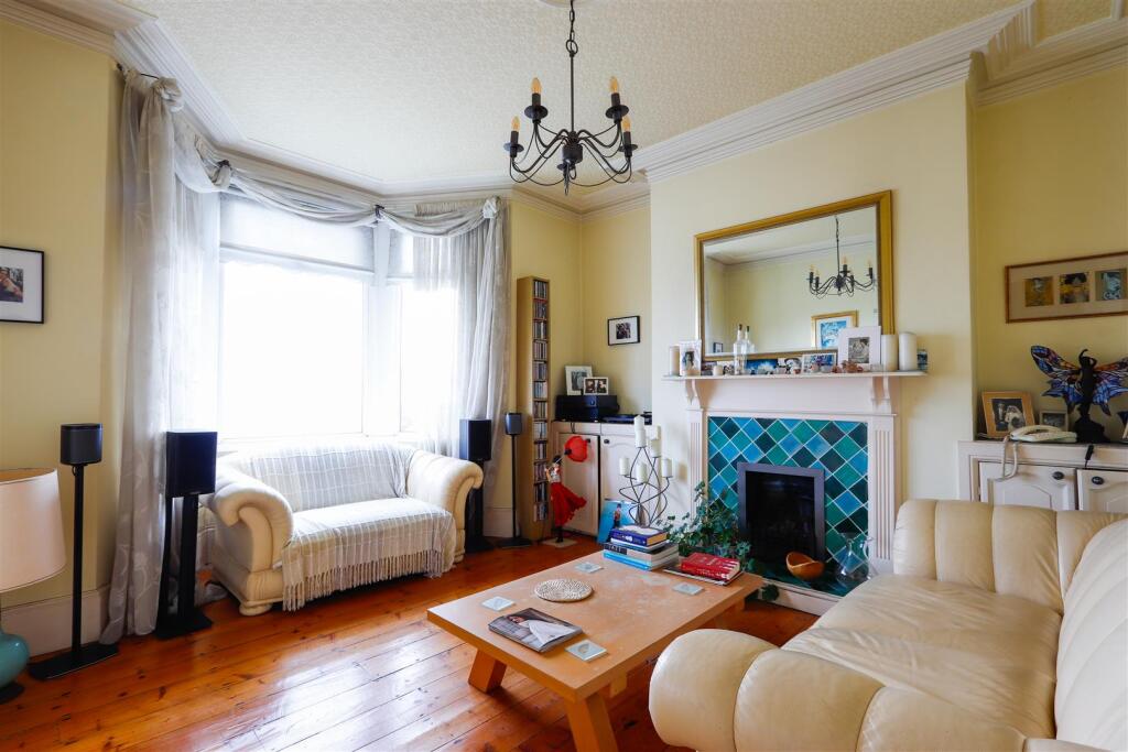 House in Cardiff - View 2