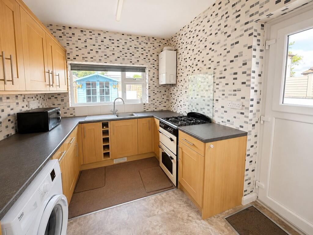 Southlands Grove, Thornton, Bradford photo 2