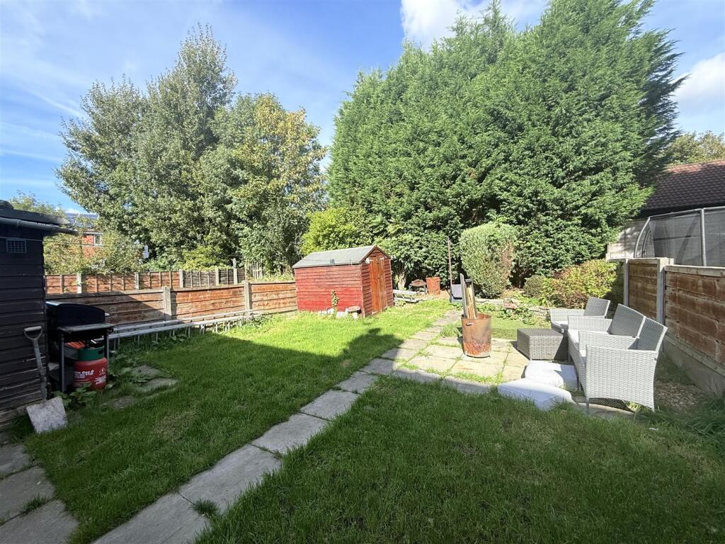 House in Tameside, Newton - View 4