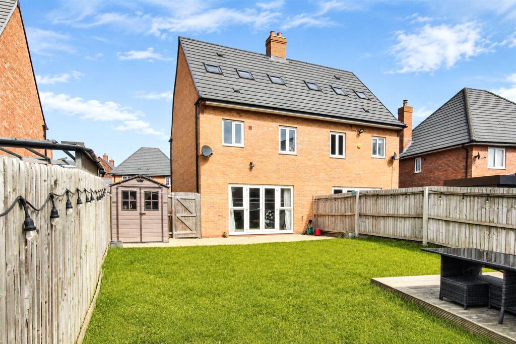 Saxon Gold Drive, Stewartby, Bedfordshire, MK43 photo 4