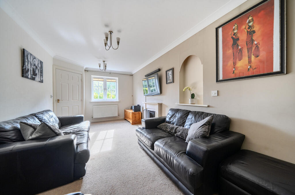 House in Redhill - View 4