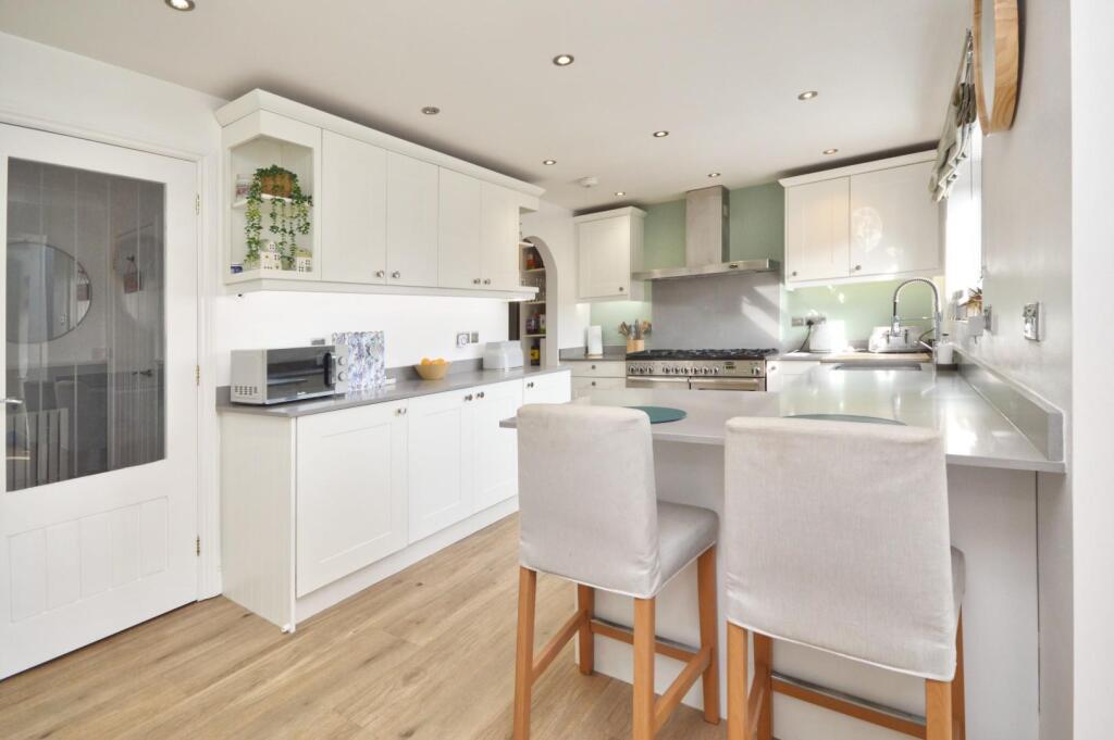 House in Kingswood, Hanham - More