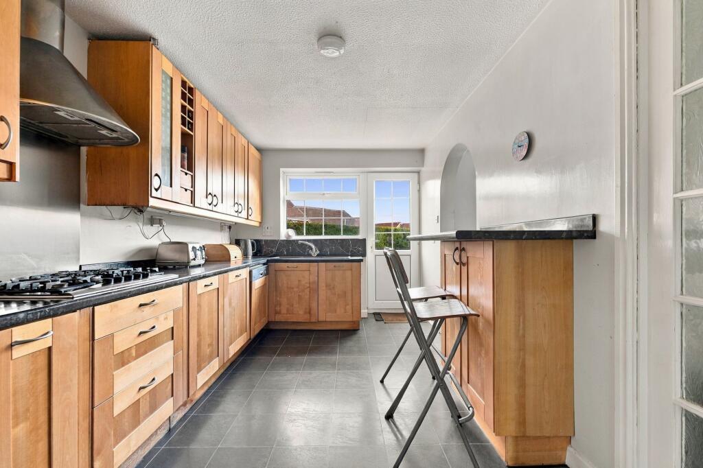 House in Chesterfield, Loundsley Green - View 4
