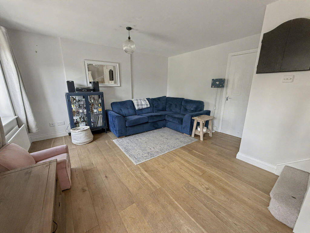 House in Shrewsbury, Bowbrook, Gains Park - More