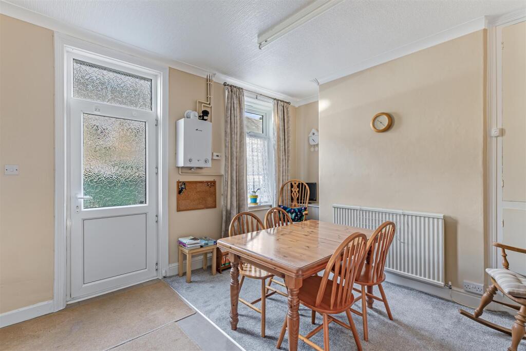 House in Bradford, Middleton Estate, Ilkley - View 5