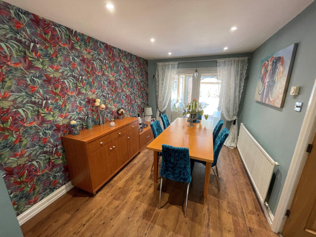 House in Poole, Creekmoor - More