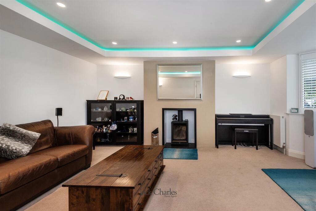 House in Tonbridge - View 5