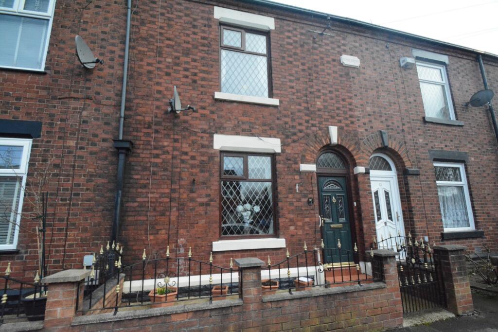 Main image of property: Hoppet Lane, Droylsden, M43