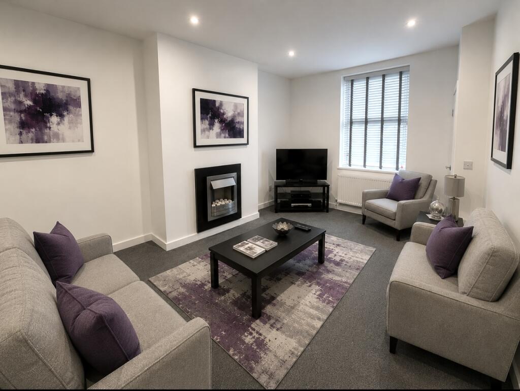 House in Stockport - View 3
