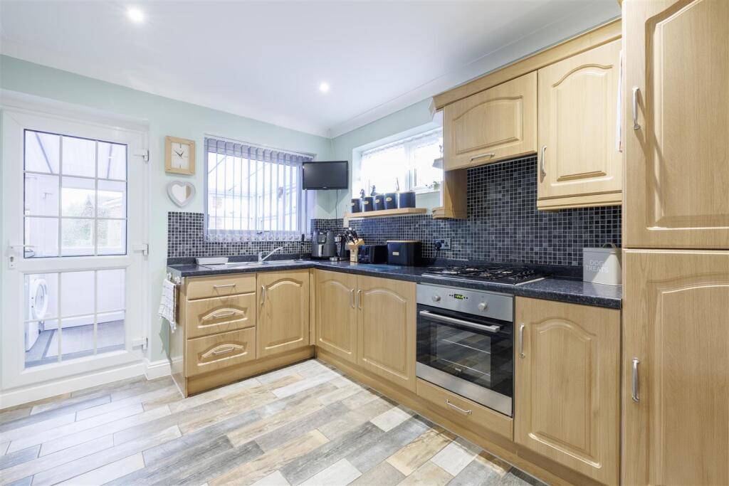 30, Kennedy Avenue, Halesworth photo 4