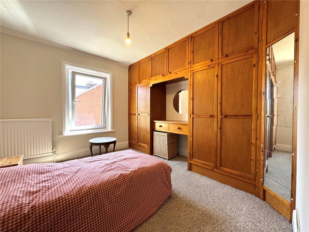 Burford Road, Salisbury, Wiltshire, SP2 photo 3