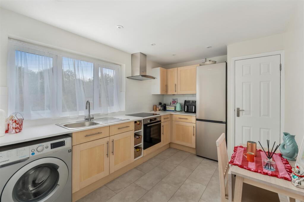 Apartment in Cherwell, Bloxham - View 3