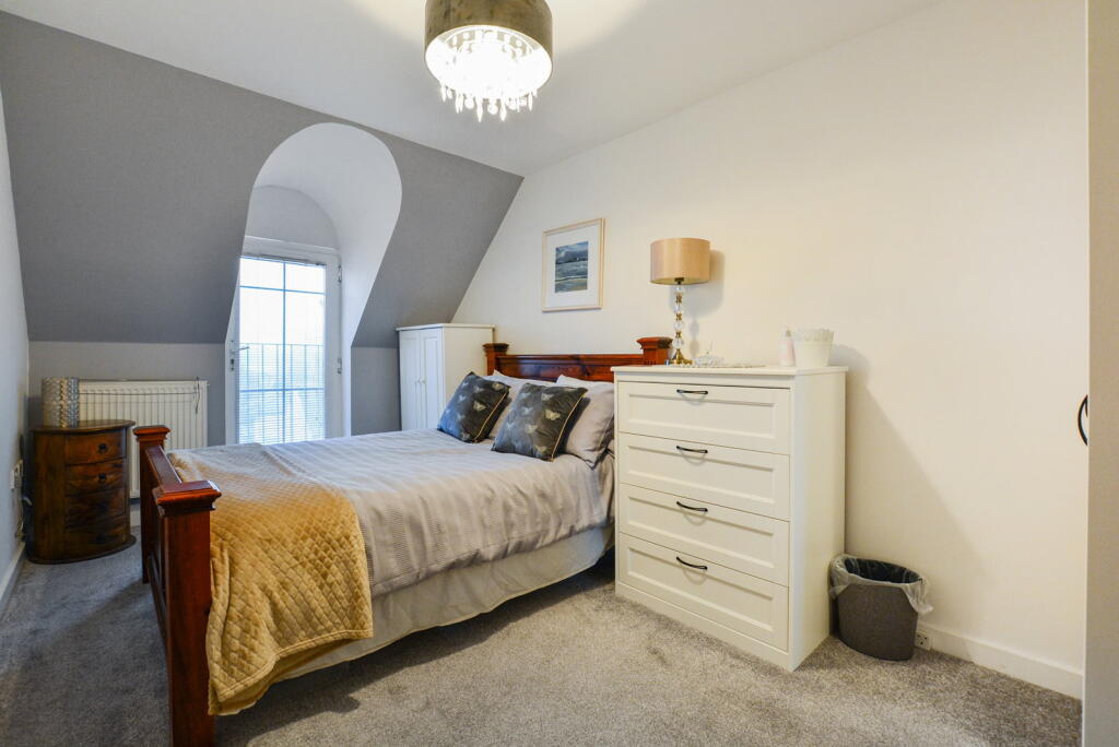 Apartment in Warrington - More